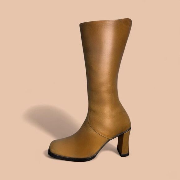 Vintage Shoes - 70's Viley Italian Leather Tan Boots EU 37